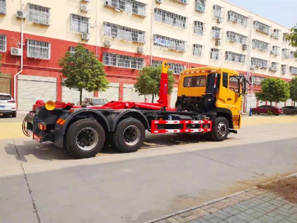 東風天龍國六20~25方車廂可卸（鉤臂）式垃圾車