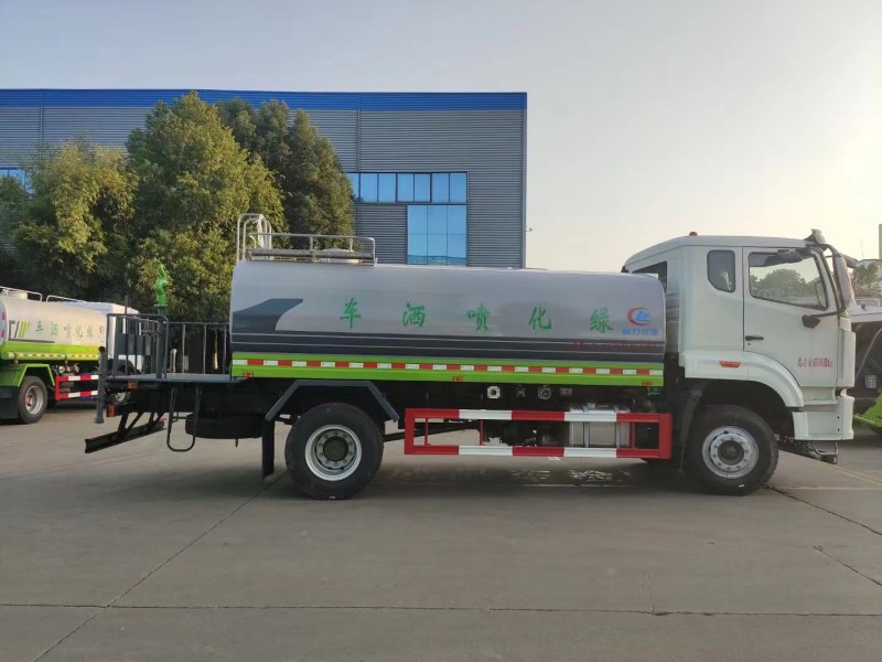 豪沃14噸灑水車